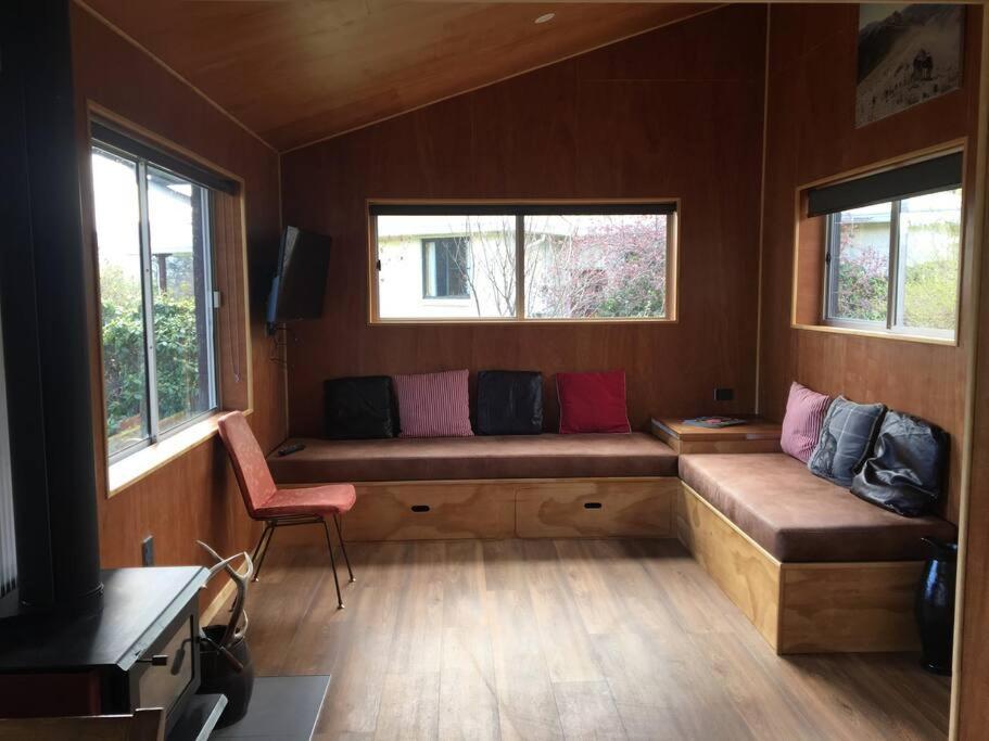 Omarama Holiday Home Екстер'єр фото